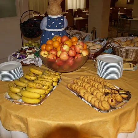 La Palmera & Hotel 4*