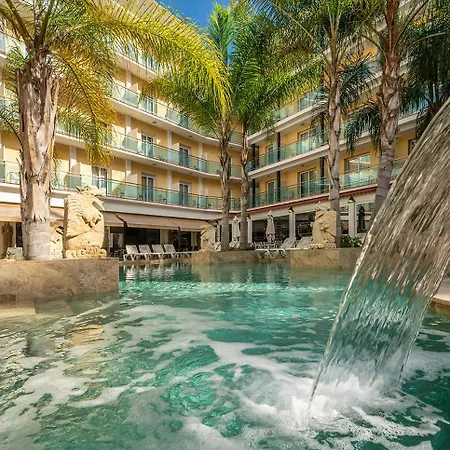 Hotel La Palmera &