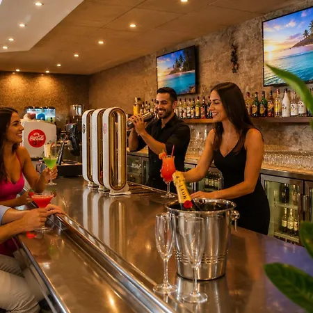 La Palmera & 4*
