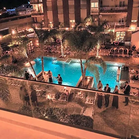 La Palmera & Szálloda 4*