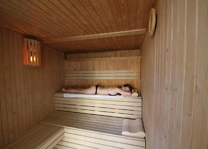 La Palmera & Hotel 4*