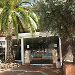 La Palmera & 4*